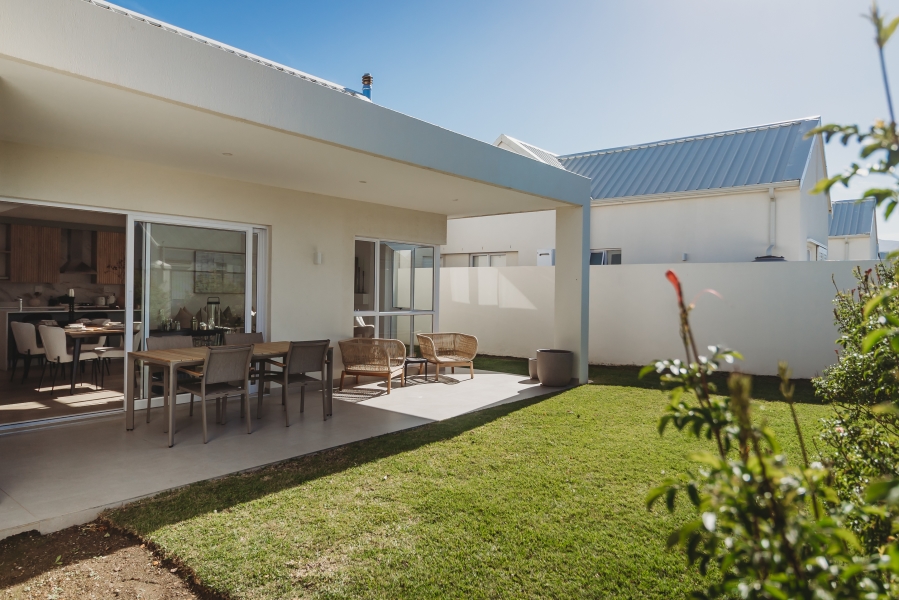3 Bedroom Property for Sale in Kraaibosch Western Cape